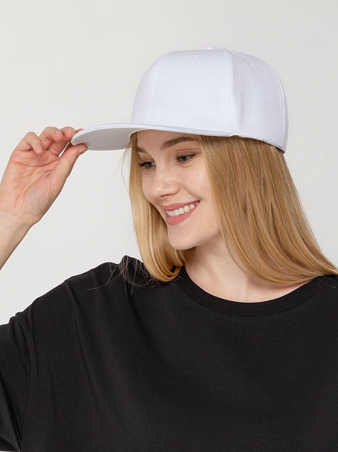 Бейсболка Snapback с прямым козырьком, белая с логотипом в Новосибирске заказать по выгодной цене в кибермаркете AvroraStore